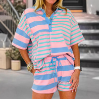 Ensemble de vêtements de détente pour femmes, 2 pièces, rayures pastel, haut à manches courtes avec demi-boutons, short à taille élastique, tenue décontractée assortie