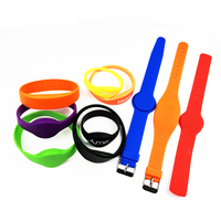 Bracelet réglable en silicone RFID Bracelet LED de taille variable Concert Paiement sans espèces