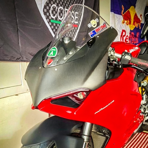 Carénage avant de phare en fibre de carbone 3K véritable, ajustement parfait OEM, en stock pour <span class=keywords><strong>Ducati</strong></span> <span class=keywords><strong>Panigale</strong></span> V4 V4S <span class=keywords><strong>V4R</strong></span> <span class=keywords><strong>2021</strong></span>+ Vente en gros - Product Image 6