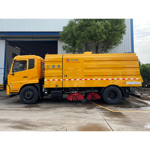 Camión barredor de calles de alta calidad Dongfeng 4*2 de 15 m³ para limpieza, lavado y aspiración de carreteras - Product Image 3