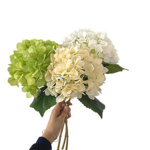 Fleur d'hortensia artificielle en soie pour la décoration de la maison et de mariage, style classique, haute simulation, durabilité, fabrication artisanale - Product Image 4