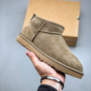 Bottes de neige d'hiver pour femmes, bottines en cuir suédé chaudes doublées de fourrure, antidérapantes, à semelle épaisse, pour temps froid - Product Image 4