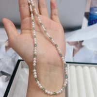 Collier en or 18 carats avec perle d'eau douce naturelle (avec apatite)