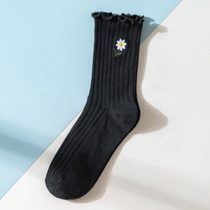 Tendance personnalisé chaud coloré fleur imprimé broderie longue chaussette fille mode mignon <span class=keywords><strong>fantaisie</strong></span> athlétique chaussettes femmes - Product Image 5