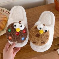 Nuevas pantuflas gruesas y cálidas de felpa de Panda para mujer, pantuflas de algodón antideslizantes para interiores de invierno con puntera y estilo Ins
