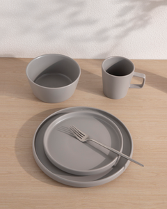 Vaisselle en céramique grise mate minimaliste en gros |   Ensemble de vaisselle en grès durable (assiettes, bols et tasses) pour cuisine moderne et restauration - Product Image 6