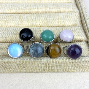 แหวนนิ้วสแตนเลสสตีลกันน้ำแบบเรียบง่าย ปรับขนาดได้ ประดับด้วยพลอยธรรมชาติ แบล็คออสซิเดียน อเมทิสต์ โอปอล สำหรับผู้หญิงและผู้ชาย - Product Image 4