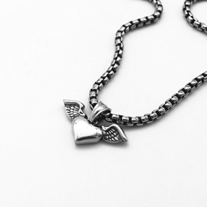 Yunnique – collier avec pendentif en forme de cœur d'ange en acier inoxydable, avec ailes, bijoux unisexes, cadeau - Product Image 4