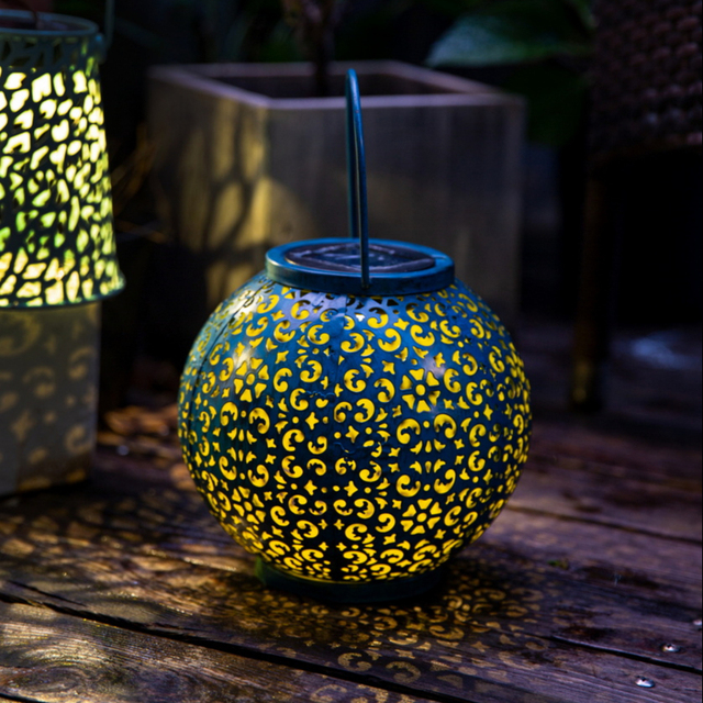 Newish Outdoor Garden Eco-friendly Decoration Metal Lantern Solar Lamp with 1 Warm LED