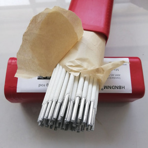 Électrode en aluminium pur 12si personnalisée Naidi (Chine) pour emballage OBM, bâton <span class=keywords><strong>de</strong></span> <span class=keywords><strong>soudure</strong></span> 4 mm AWS 5.10 E4047 E1100 3.2x350 mm, faible éclaboussures - Product Image 1