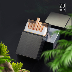 Étui à cigarettes portable en métal et plastique, étanche, doré, personnalisé, avec briquet à gaz, vente en gros - Product Image 3