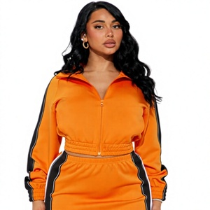 Ensemble de survêtement deux pièces OEM pour femmes : veste zippée, crop top et mini-jupe, avec logo personnalisé, également disponible pour hommes - Product Image 1