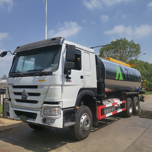 รถบรรทุกจ่ายยางมะตอยซิโนทรัค HOWO 6x4 สำหรับงานหนัก ความจุ 20000 ลิตร เครื่องพ่นบิทูเมน ดีเซล สำหรับงานก่อสร้างถนน รับประกันปั๊ม 1 ปี - Product Image 1