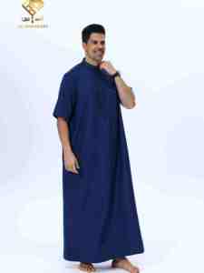 Túnica de oración modesta para hombre AL HARAMAIN, de algodón azul, manga corta, largo hasta el suelo, cuello alto, ajuste sólido universal. - Product Image 2