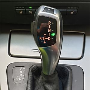 Pommeau de Levier de Vitesses LED Lumineux pour <span class=keywords><strong>BMW</strong></span> X1 E84 <span class=keywords><strong>X3</strong></span> <span class=keywords><strong>E83</strong></span> E87 X5 Z4 E89 E46, Adaptateur de Levier de Vitesse, Accessoires Intérieurs de Performance - Product Image 2