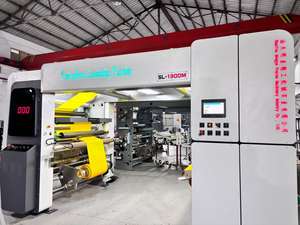 Laminateur de film automobile sans solvant haute vitesse SL-1300M |   Matériaux écologiques en PVC, BOPP et PET de qualité alimentaire, à base de polymères, pour l'adhérence, avec moteur intégré - Product Image 2