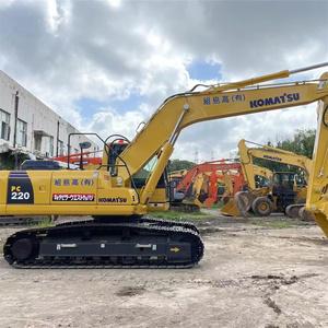 Excavatrice sur chenilles Komatsu PC220 d'occasion, d'origine japonaise, 23 tonnes, hydraulique, faible nombre d'heures de fonctionnement, pour travaux de terrassement et de construction. - Product Image 5