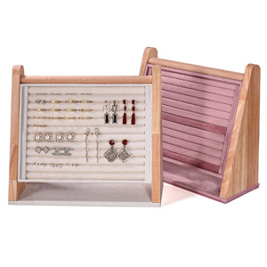 Exhibidores de Anillos Inclinados Verticales de Madera Maciza Personalizados con Bandejas de Joyería de Terciopelo Premium - Product Image 3
