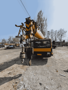 Alta calidad QY25K5C pluma telescópica hidráulica pequeño camión móvil grúa 25ton 50ton 70ton 100ton capacidad hecha en China - Product Image 3
