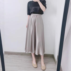 2025 nouveau Style soie mûrier soie jupe grande jupe grande taille demi-longueur taille haute mi-longue couleur unie Satin <span class=keywords><strong>parapluie</strong></span> jupe - Product Image 1