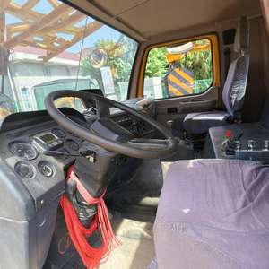 Grue sur camion Xugong 100K d'occasion en stock avec composants essentiels : moteur, boîte de vitesses, moteur principal - Product Image 2