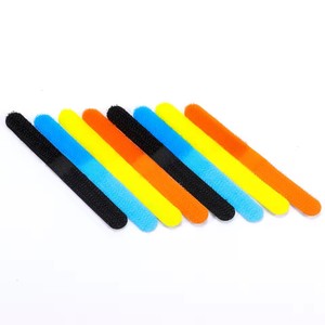 Nastri a Strappo Personalizzabili in Forma e Colore, Ecologici, Autoadesivi Rimovibili per Fascette - Product Image 2