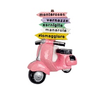 Vente en gros d'aimants de réfrigérateur en résine pour scooter 5 Terres d'Italie-Souvenirs touristiques faits à la main avec un fort magnétisme Cadeau et décoration intérieure