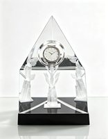 Trophée pyramidal en cristal gravé au laser sur mesure, récompense de reconnaissance professionnelle, cadeau souvenir, avec emplacement pour montre