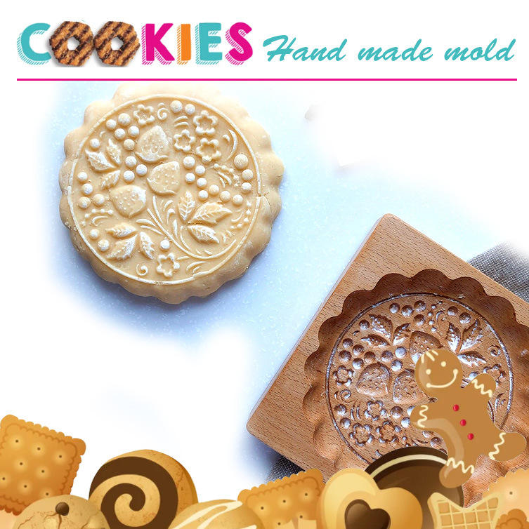 สตรอเบอร์รี่และดอกไม้ขนาด10x10x2ซม. ประมาณ100กรัม