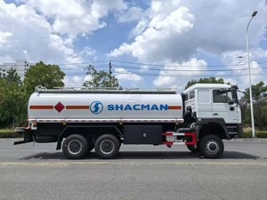 Camion-citerne personnalisé en usine, capacité 15m³-28m³, véhicule de transport de carburant robuste et fiable - Product Image 3