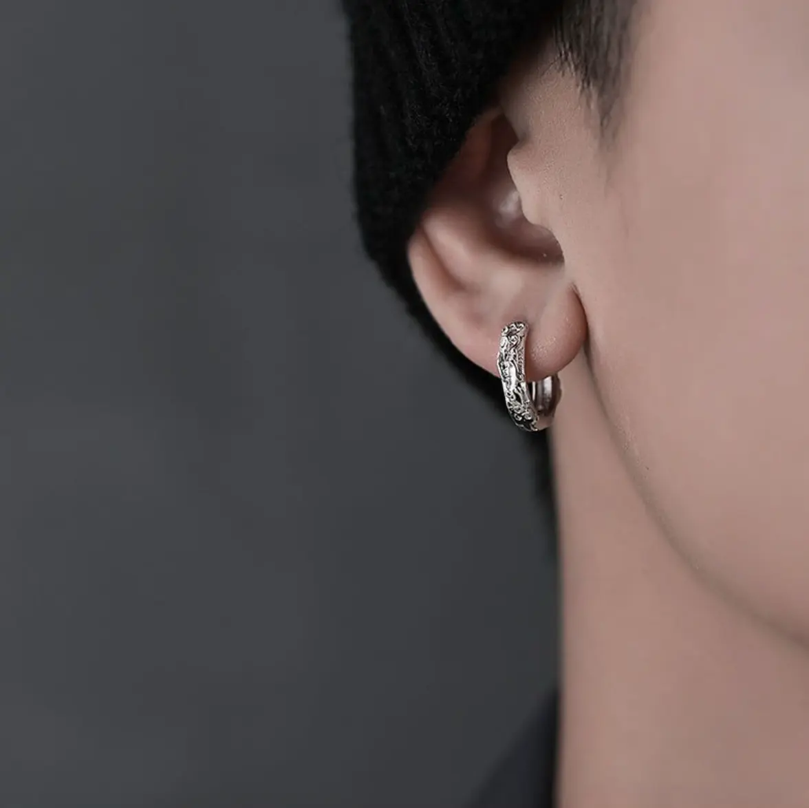 Men's handsome trendy niche personality high-end earrings single design earrings mythical beast earrings