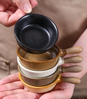 Vente en gros de bols à sauce en céramique pour restaurant plat à sauce soja style japonais avec poignée bol à tremper pour sushi en faïence grossière