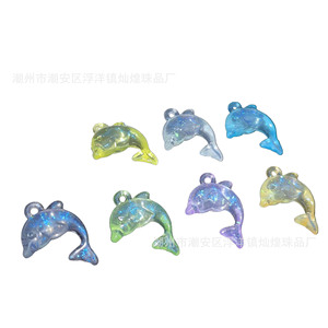 Pequeño Colgante de Acrílico con Forma de Delfín que Brilla en la Oscuridad, Accesorios de Joyería DIY, Mezcla de Colores Aleatoria, Origen Chaozhou, Primavera 2025 - Product Image 4