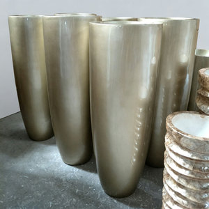 002 Urne-trophée européenne brillante <span class=keywords><strong>sur</strong></span> mesure en fibre de verre, sculpture, <span class=keywords><strong>pot</strong></span> de fleurs anti-corrosion pour l'aménagement paysager d'entrée de villa - Product Image 2