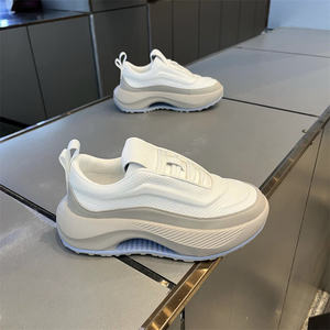 Chaussures décontractées pour hommes, style automne-hiver, nouvelle collection, baskets blanches en PVC/EVA, semelle souple, respirantes, imperméables, légères, pour la marche - Product Image 4