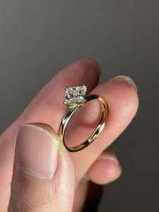 <span class=keywords><strong>Diamante</strong></span> coltivato in laboratorio 14K oro giallo massiccio taglio principessa anello di fidanzamento <span class=keywords><strong>solitario</strong></span> <span class=keywords><strong>1</strong></span> <span class=keywords><strong>carato</strong></span> D VS1 <span class=keywords><strong>diamante</strong></span> - Product Image 2