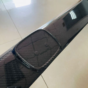 Marco de Matrícula Trasero de Fibra de Carbono de Alta Calidad para <span class=keywords><strong>Honda</strong></span> <span class=keywords><strong>Civic</strong></span> Type R FK8, Accesorios para el <span class=keywords><strong>Maletero</strong></span> - Product Image 3