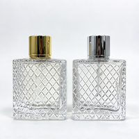 Flacon de parfum en verre carré taillé cristal 50ml 100ml, atomiseur de luxe géométrique pour le voyage