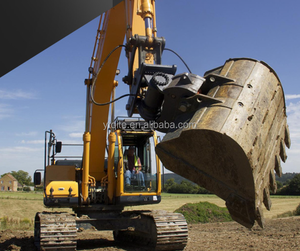 Miniexcavadora con motor de enganche rápido de inclinación eléctrica como componente central - Product Image 2