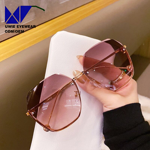 Occhiali da Sole Personalizzati CEM Polygon per Donna, Moda Giovanile, Oversize Senza Montatura, Lenti UV400, Produzione di Fabbrica - Product Image 2