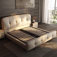 Lit Double King Size Moderne de Luxe en Bois Rembourré avec Tiroirs de Rangement et Designs en Cuir – En Vente