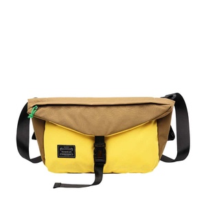 Sac messager grand format en tissu Oxford, fermeture éclair, imperméable, sac de voyage à bandoulière, toutes saisons, unisexe, gris beige, doublure en polyester - Product Image 3