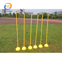 Poteaux d'agilité en plastique pour le football, poteaux d'entraînement et poteaux pliables pour l'entraînement au football