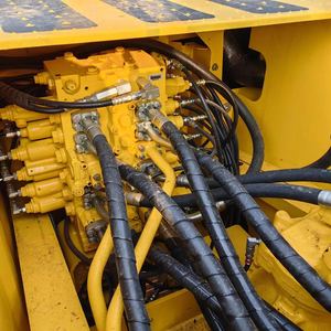 Nuevo y Usado para Excavadora de Cadenas PC220-8/PC220-7, Peso Operativo de 22 Toneladas, Sistema Totalmente Hidráulico, Motor con 1 Año de Garantía - Product Image 6