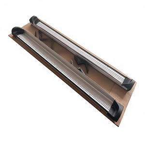 Marchepieds Senbilia Revo avec <span class=keywords><strong>barre</strong></span> <span class=keywords><strong>de</strong></span> protection latérale et seuils en plastique ABS et acier pour entrée latérale - Product Image 1
