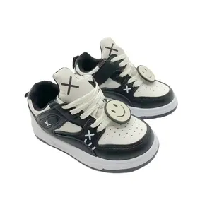 Zapatos informales transpirables cómodos para niños, nuevos zapatos ligeros antideslizantes para correr, zapatillas para niños