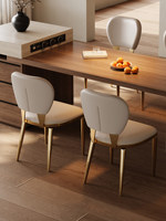 Chaise de salle à manger moderne en acier inoxydable avec dossier en cuir véritable, design luxueux et durable pour salon, table à thé ou îlot de cuisine