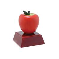 Trophée Pomme en Résine avec Base en Bois Rouge – Statuette Personnalisée Gravée pour l'Appréciation des Enseignants – Cadeau Décoratif pour l'École