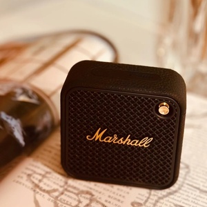 Haut-parleur extérieur sans fil Marshall Willen II IP67, mini haut-parleur portable étanche avec microphone - Product Image 2