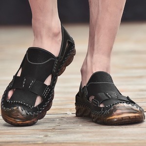 Nouvelles sandales d'été pour hommes, chaussures de plage en cuir pour hommes, chaussures décontractées tendance, chaussures ouvertes, chaussures de conduite d'extérieur en une seule pièce. - Product Image 3